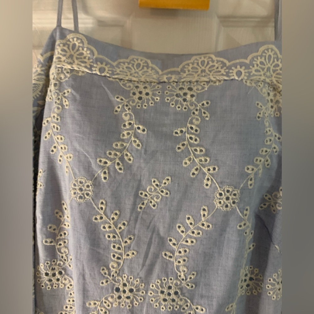 Elegant Blue and Cream Cold Shoulder Embroidered Lace Dress - Picture 5 of 16